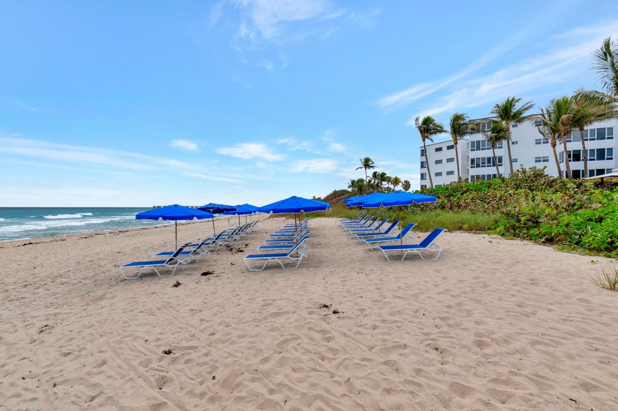 Tideline Palm Beach Ocean Resort And Spa Exterior photo