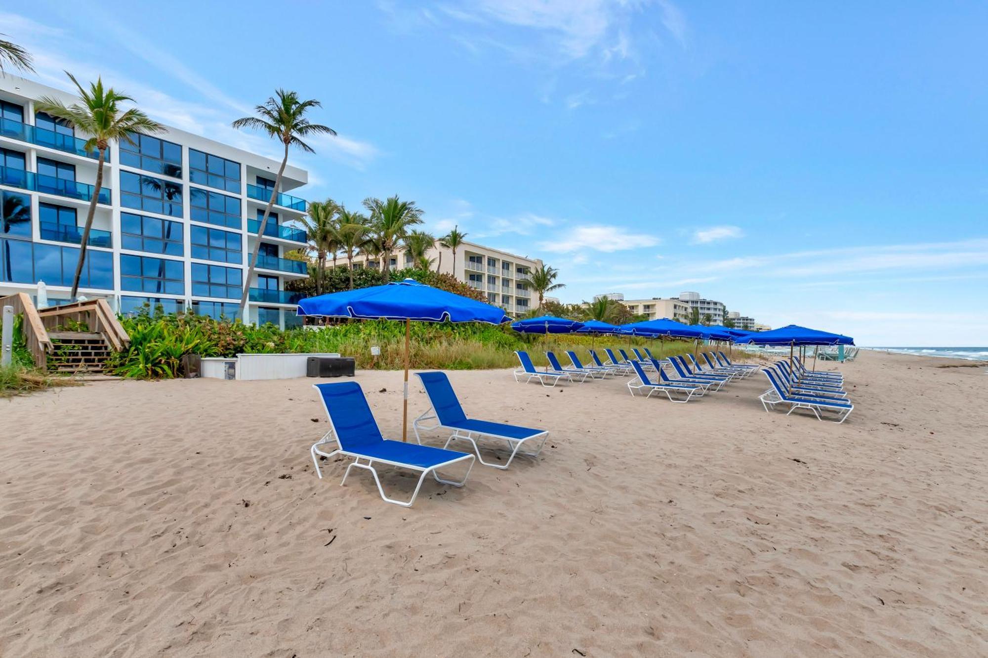 Tideline Palm Beach Ocean Resort And Spa Exterior photo