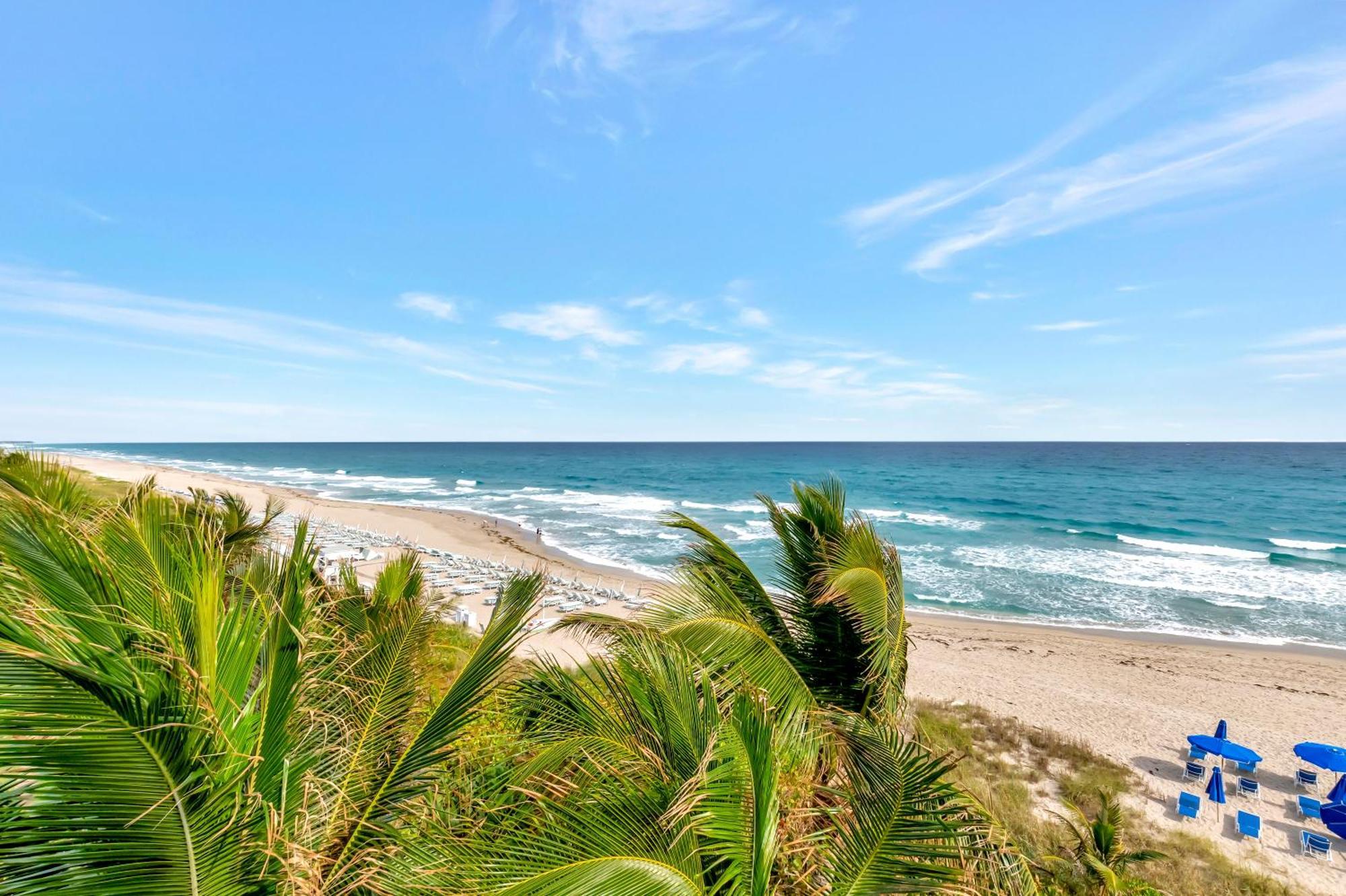 Tideline Palm Beach Ocean Resort And Spa Exterior photo