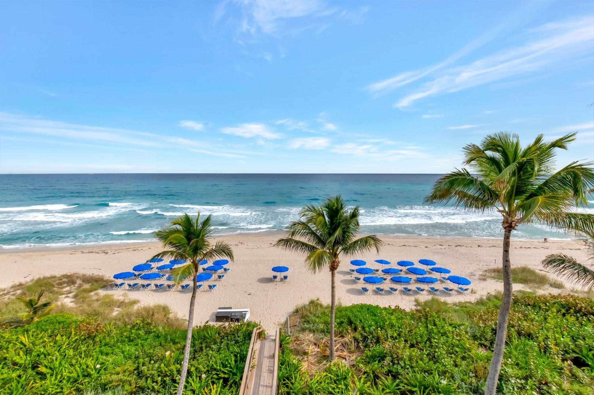 Tideline Palm Beach Ocean Resort And Spa Exterior photo