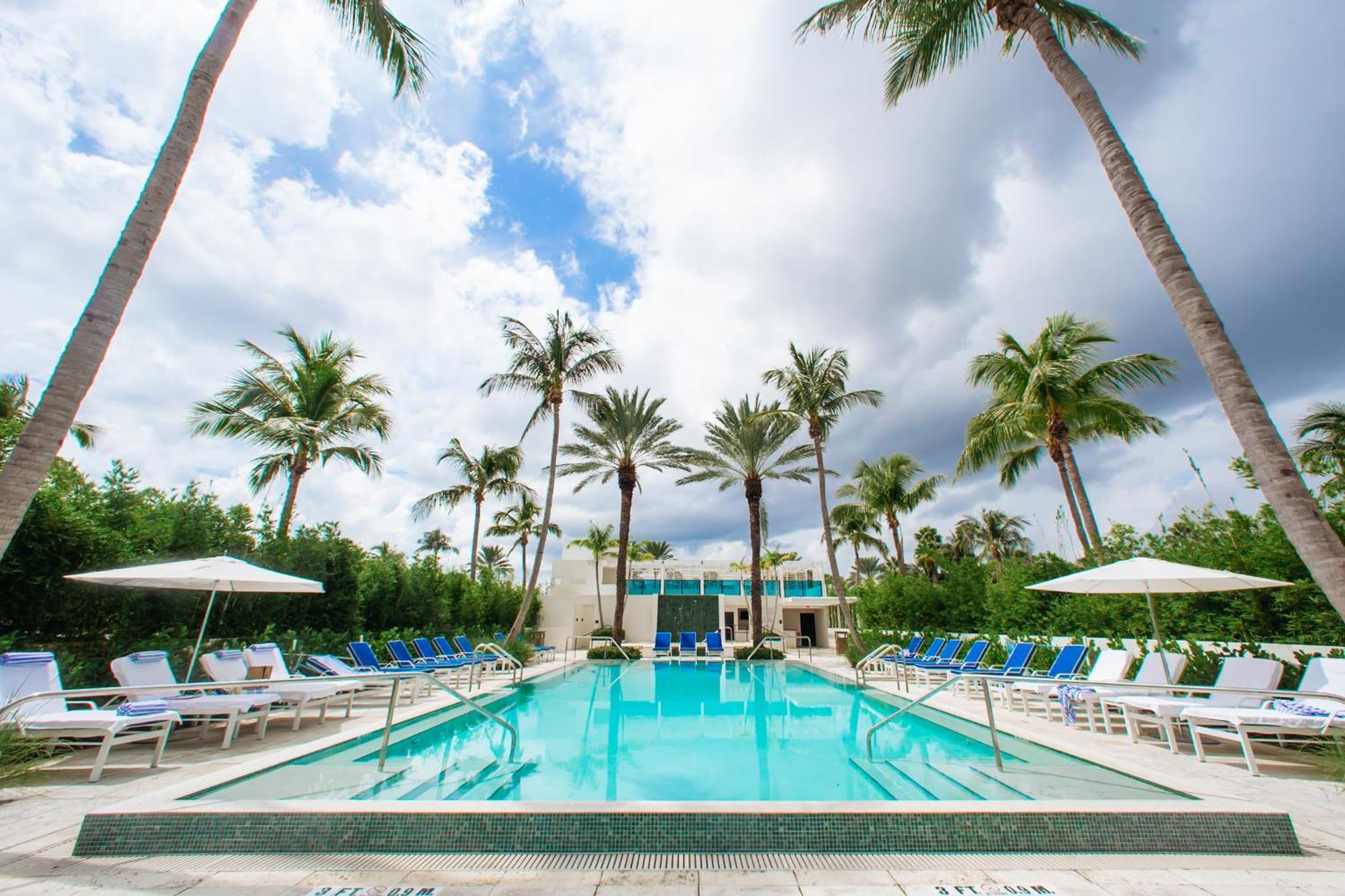 Tideline Palm Beach Ocean Resort And Spa Exterior photo